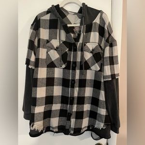 Oli & Hali Plaid Shacket
